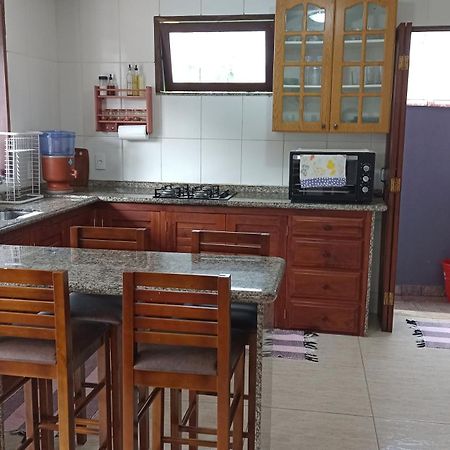 Casa Roxa Com Piscina Em Condominio Parati Habitación foto